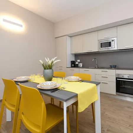 Tre Passi Dal 1 Apartment