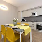 Tre Passi Dal 1 Apartment