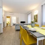 Tre Passi Dal 1 Apartment